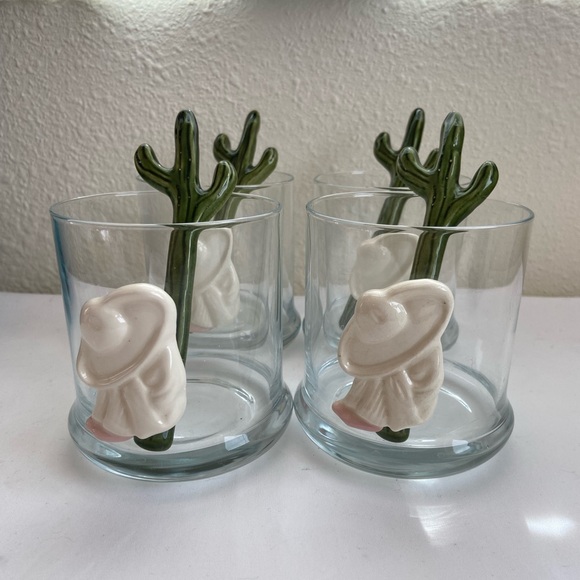 Unbranded Other - (4) Vintage cocktail glasses
